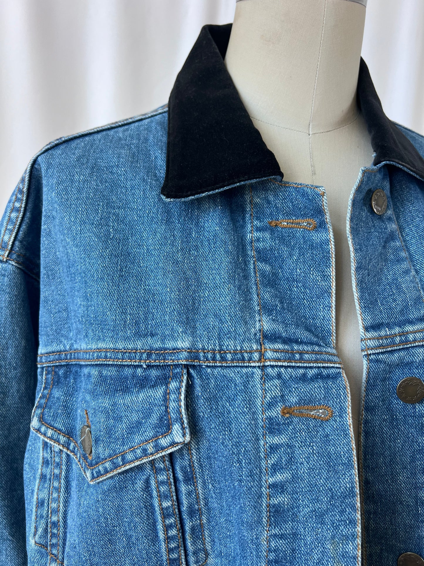 90's Denim Jacket with Velour Collar